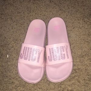 Light pink juicy slides